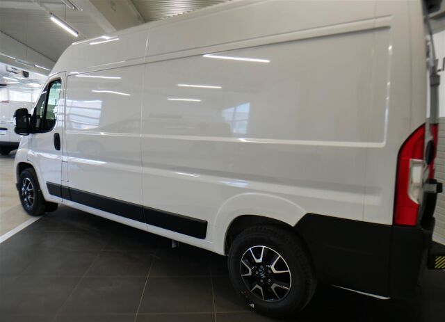 Fiat Ducato 2025 Multijet3 140 L3H2 MT / ALV / 2 x renkaat / Vanerointi / Koukku / LED-valot / P.kamera / Webasto /