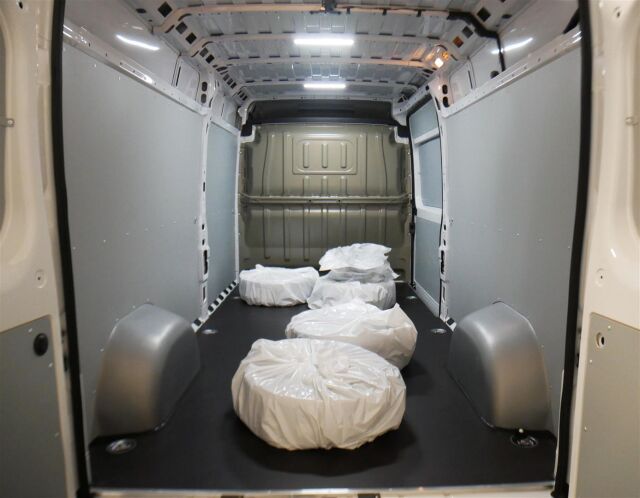 Fiat Ducato 2025 Multijet3 140 L3H2 MT / ALV / 2 x renkaat / Vanerointi / Koukku / LED-valot / P.kamera / Webasto /