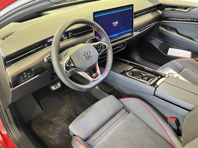 Volkswagen ID.7 2025 Tourer GTX 4MOTION 75-v Juhlamalli 250 kW, akku 86 kWh*Heti toimitukseen!*