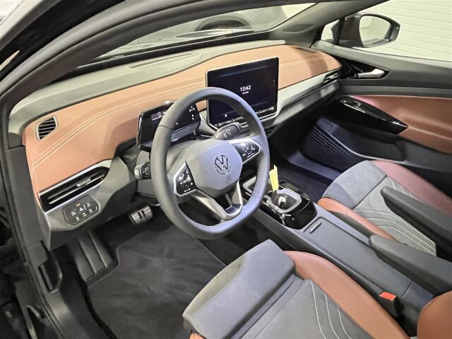 Volkswagen ID.4 2026 Pro 4MOTION Elegance 210 kW, akku 77kWh*Heti tomitukseen!*