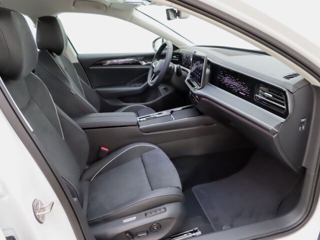 Volkswagen Passat 2026 Variant Elegance 75-v Juhlamalli eHybrid 150 kW DSG-automaatti