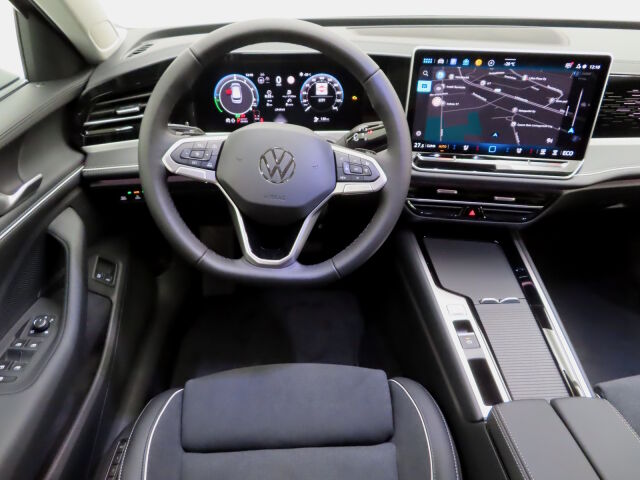 Volkswagen Passat 2026 Variant Elegance 75-v Juhlamalli eHybrid 150 kW DSG-automaatti