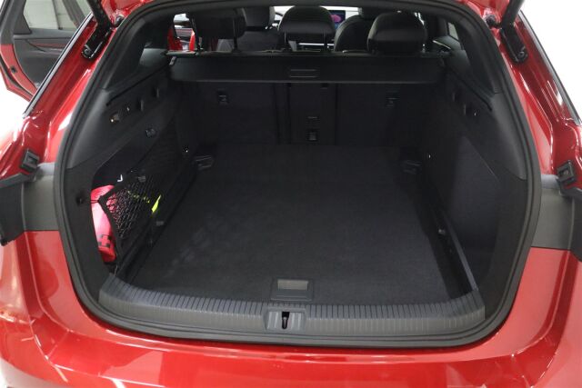 Volkswagen ID.7 2026 ID.7 Tourer GTX 4MOTION Premium Limited 250 kW, akku 86 kWh ** Talvirenkaat 760€ **