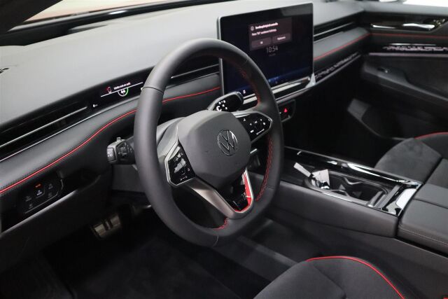 Volkswagen ID.7 2026 ID.7 Tourer GTX 4MOTION Premium Limited 250 kW, akku 86 kWh ** Talvirenkaat 760€ **