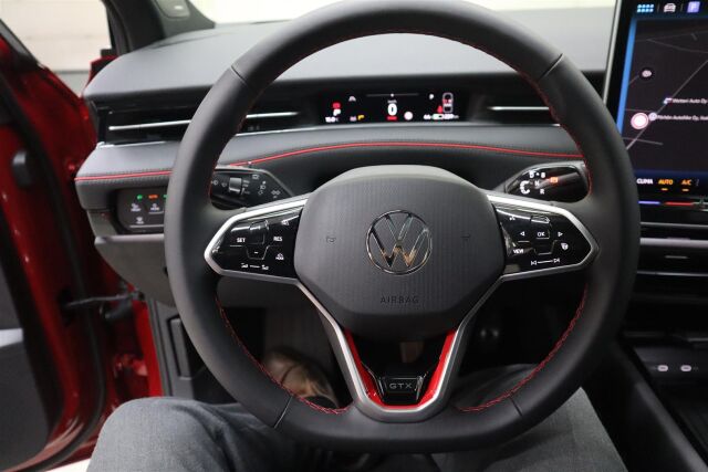 Volkswagen ID.7 2026 ID.7 Tourer GTX 4MOTION Premium Limited 250 kW, akku 86 kWh ** Talvirenkaat 760€ **