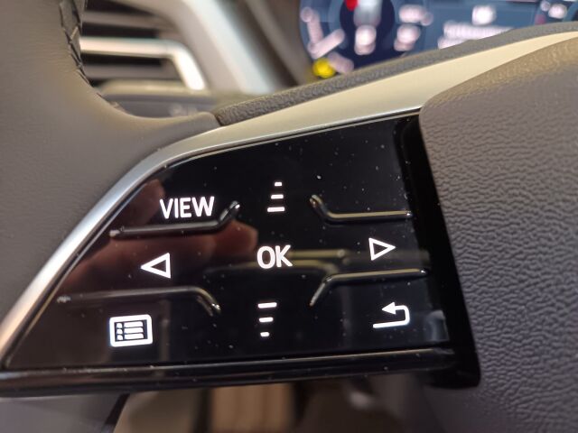 Audi Q4 e-tron 2026 45 e-tron quattro. Takuu 5 vuotta / 100.000 km