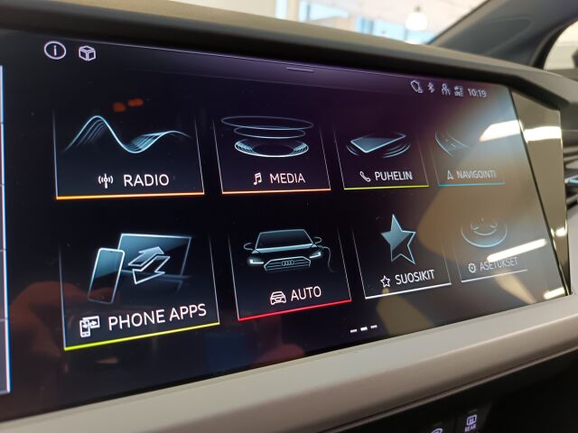 Audi Q4 e-tron 2026 45 e-tron quattro. Takuu 5 vuotta / 100.000 km