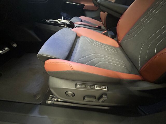 Volkswagen ID.4 2026 Pro 4MOTION Elegance 210 kW, akku 77kWh. kahdet renkaat ja koukku. Kysy tarjous: Janne 050 3622763