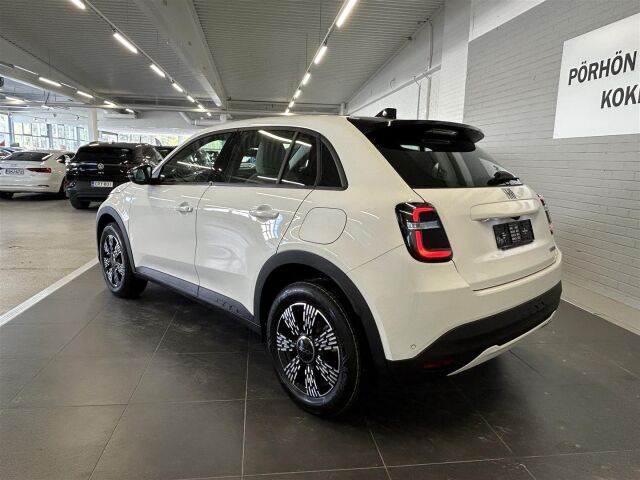 Fiat 600 2026 Hybrid 145 Automaatti Icon