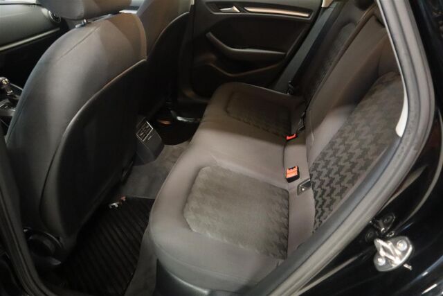 AUDI A3 2014 Sedan Business 1,6 TDI 77 kW S tronic