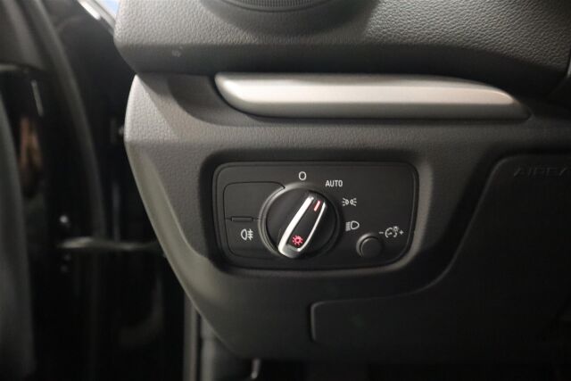 AUDI A3 2014 Sedan Business 1,6 TDI 77 kW S tronic