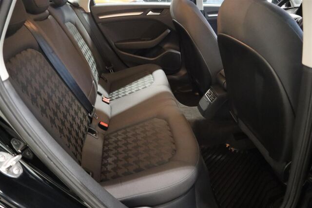 AUDI A3 2014 Sedan Business 1,6 TDI 77 kW S tronic