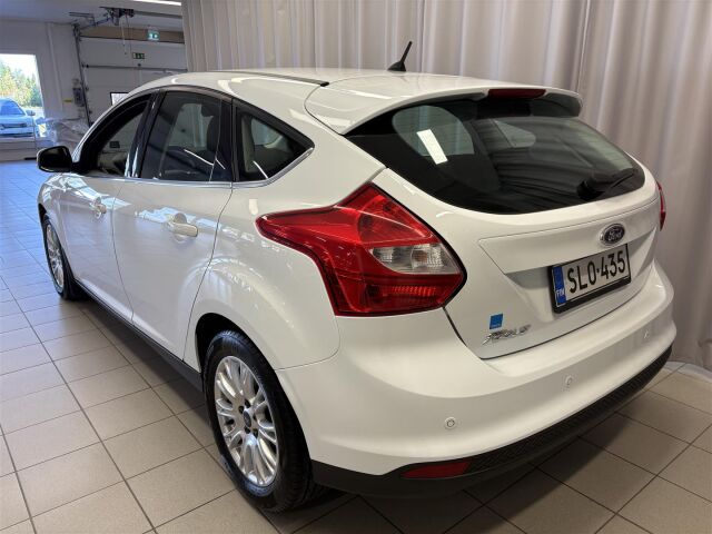 FORD Focus 2014 2,0 TDCi 115 hv PowerShift Titanium A6 5-ovinen / Navi / Tutka /