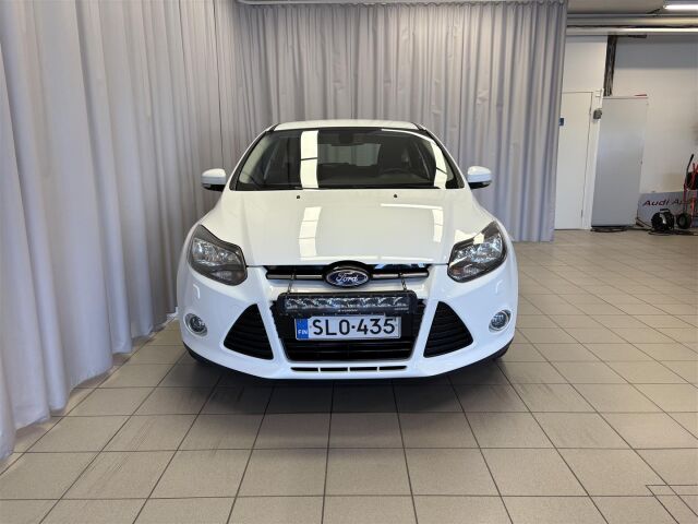 FORD Focus 2014 2,0 TDCi 115 hv PowerShift Titanium A6 5-ovinen / Navi / Tutka /