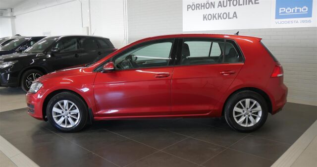 VOLKSWAGEN Golf 2015 Comfortline 1,2 TSI 81 kW (110 hv) DSG-automaatti