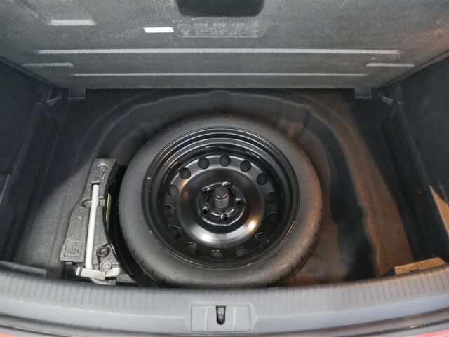 VOLKSWAGEN Golf 2015 Comfortline 1,2 TSI 81 kW (110 hv) DSG-automaatti