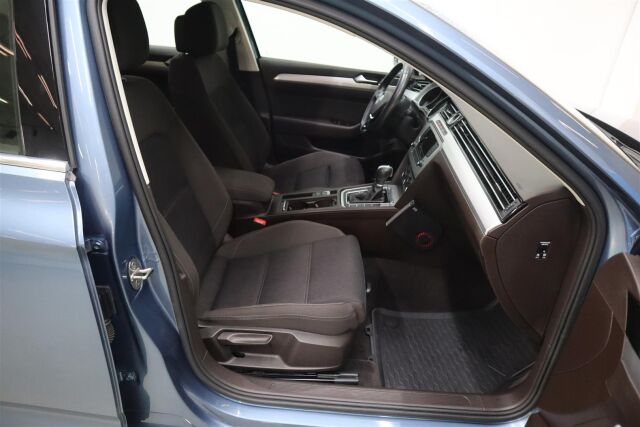 VOLKSWAGEN Passat 2015 Sedan Comfortline 1,4 TSI 92 kW (125 hv) BlueMotion Technology DSG-automaatti