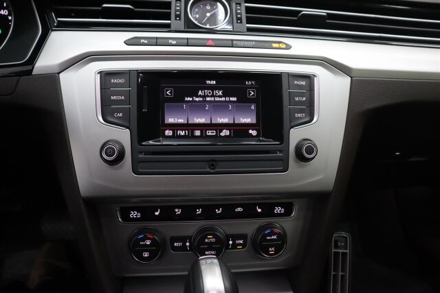 VOLKSWAGEN Passat 2015 Sedan Comfortline 1,4 TSI 92 kW (125 hv) BlueMotion Technology DSG-automaatti