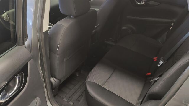 NISSAN Qashqai 2017 DIG-T 115 N-Connecta 2WD Xtronic * Vetokoukku / Moottorinlämmitin / Navi / P-kamera *