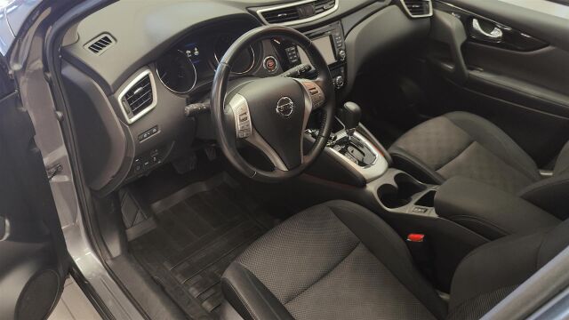 NISSAN Qashqai 2017 DIG-T 115 N-Connecta 2WD Xtronic * Vetokoukku / Moottorinlämmitin / Navi / P-kamera *