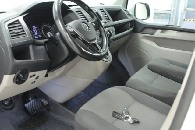 VOLKSWAGEN Transporter 2017 umpipakettiauto Pitkä 2,0 TDI 150kW 4Motion DSG (4M16)
