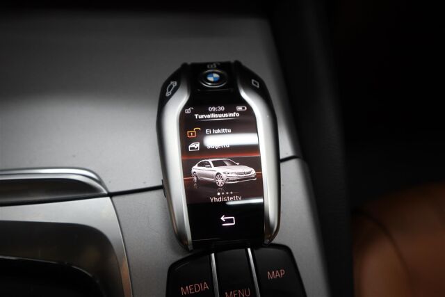 BMW 520 2017 G30 Sedan 520d A xDrive Business Comfort