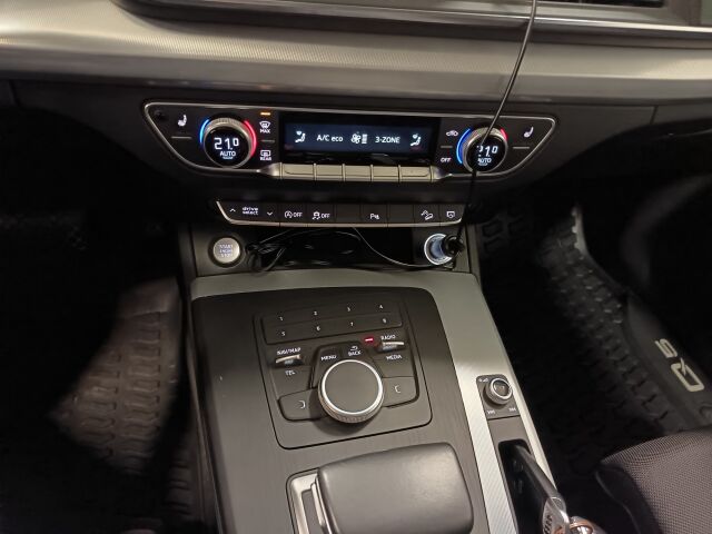 AUDI Q5 2017 Business Sport 2,0 TDI 140 kW quattro S tronic