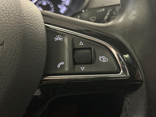 SKODA Octavia 2017 Combi 1,4 TSI Style DSG Autom. / ACC / Kauko-Webasto / Kessy / Panoraama / Koukku