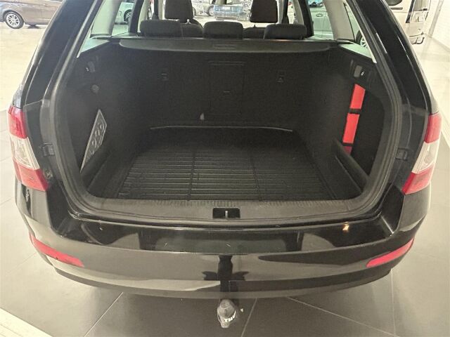 SKODA Octavia 2017 Combi 1,4 TSI Style DSG Autom. / ACC / Kauko-Webasto / Kessy / Panoraama / Koukku