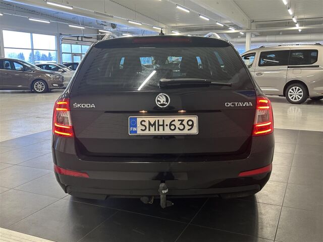 SKODA Octavia 2017 Combi 1,4 TSI Style DSG Autom. / ACC / Kauko-Webasto / Kessy / Panoraama / Koukku