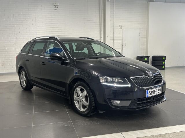 SKODA Octavia 2017 Combi 1,4 TSI Style DSG Autom. / ACC / Kauko-Webasto / Kessy / Panoraama / Koukku