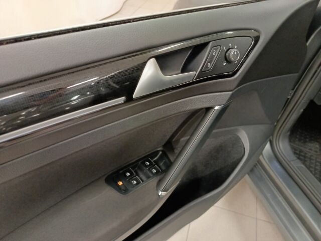 VOLKSWAGEN Golf 2017 Variant Highline 1,4 TSI 92 kW (125 hv) DSG-automaatti