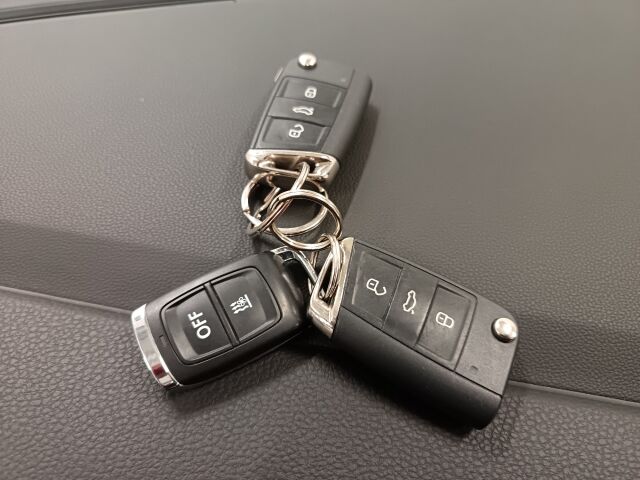 VOLKSWAGEN Golf 2017 Variant Highline 1,4 TSI 92 kW (125 hv) DSG-automaatti