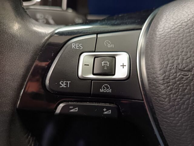 VOLKSWAGEN Golf 2017 Variant Highline 1,4 TSI 92 kW (125 hv) DSG-automaatti