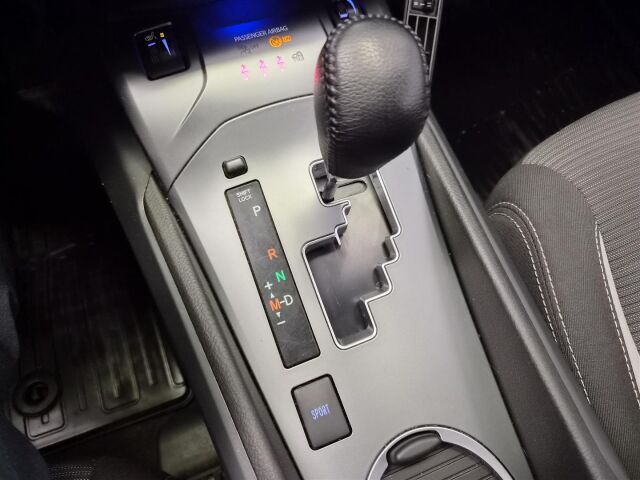 TOYOTA Avensis 2017 1,8 Valvematic Active Edition Touring Sports Multidrive S