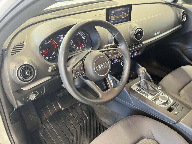 AUDI A3 2018 Sedan Pro Business Edition 1,0 TFSI 85 kW S tronic