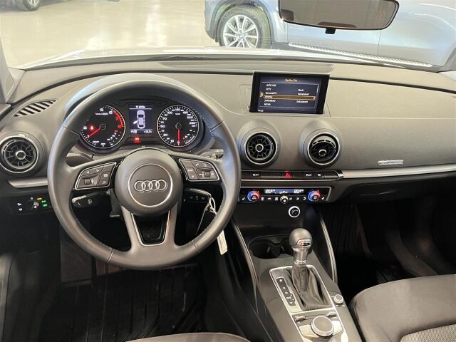 AUDI A3 2018 Sedan Pro Business Edition 1,0 TFSI 85 kW S tronic