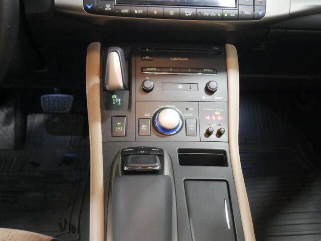 LEXUS CT 2018 200h Comfort