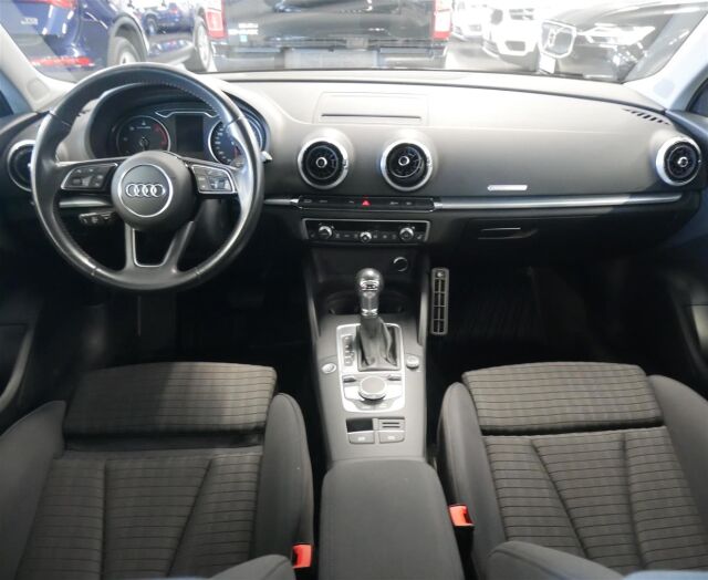 AUDI A3 2019 Sedan Pro Business Sport Edition 1,6 TDI 85 kW S tronic