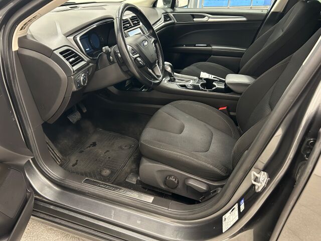 FORD Mondeo 2016 2,0 TDCi 180hv PowerShift Titanium Business Wagon AWD