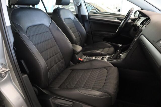VOLKSWAGEN Golf 2016 Comfortline 1,2 TSI 81 kW (110 hv)