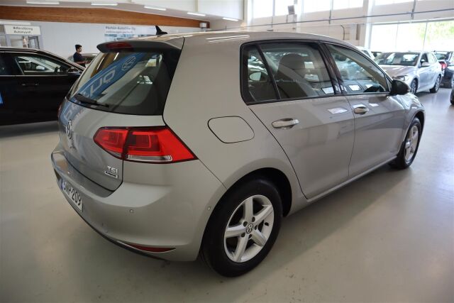 VOLKSWAGEN Golf 2016 Comfortline 1,2 TSI 81 kW (110 hv)