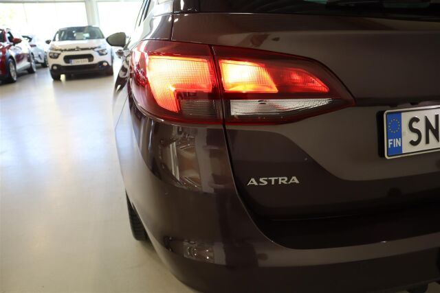 OPEL Astra 2016 Sports Tourer Innovation 1,4 Turbo ecoFLEX Start/Stop 110kW MT6