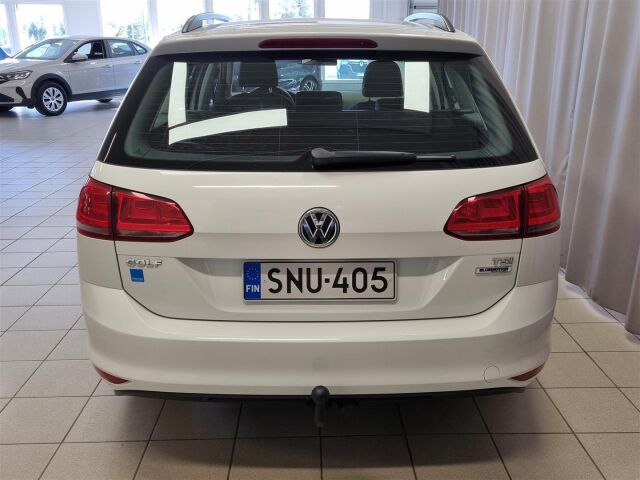 VOLKSWAGEN Golf 2016 Variant Luxline 1,2 TSI 63 kW (85 hv) / Lohkolämmitin / Vetokoukku
