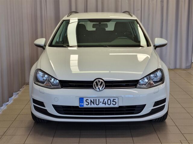 VOLKSWAGEN Golf 2016 Variant Luxline 1,2 TSI 63 kW (85 hv) / Lohkolämmitin / Vetokoukku