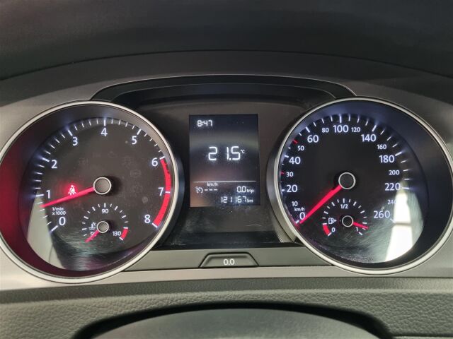 VOLKSWAGEN Golf 2016 Variant Luxline 1,2 TSI 63 kW (85 hv) / Lohkolämmitin / Vetokoukku