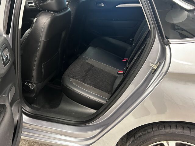 CITROEN C4 2016 PureTech 130 Exclusive Automaatti . 1 omisteinen hyvin huollettu ja katsastettu C4