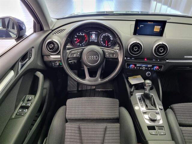 AUDI A3 2016 Sportback First Edition Business Sport 1,4 TFSI COD 110 kW ultra S tronic/ ACC / P-Tutka /M.Lämmiti