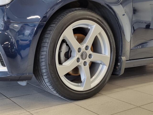 AUDI A3 2016 Sportback First Edition Business Sport 1,4 TFSI COD 110 kW ultra S tronic/ ACC / P-Tutka /M.Lämmiti