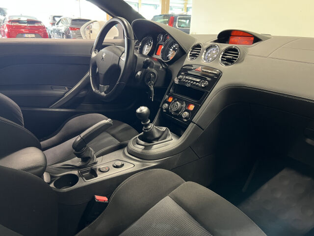 PEUGEOT RCZ 2012 Coupé 1,6 Turbo 156Hv *20" Vanteet *Nahkaverhoiltu kojelauta *Näyttävä